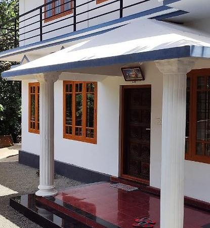 Soly'S Villa Homestay Munnar Buitenkant foto