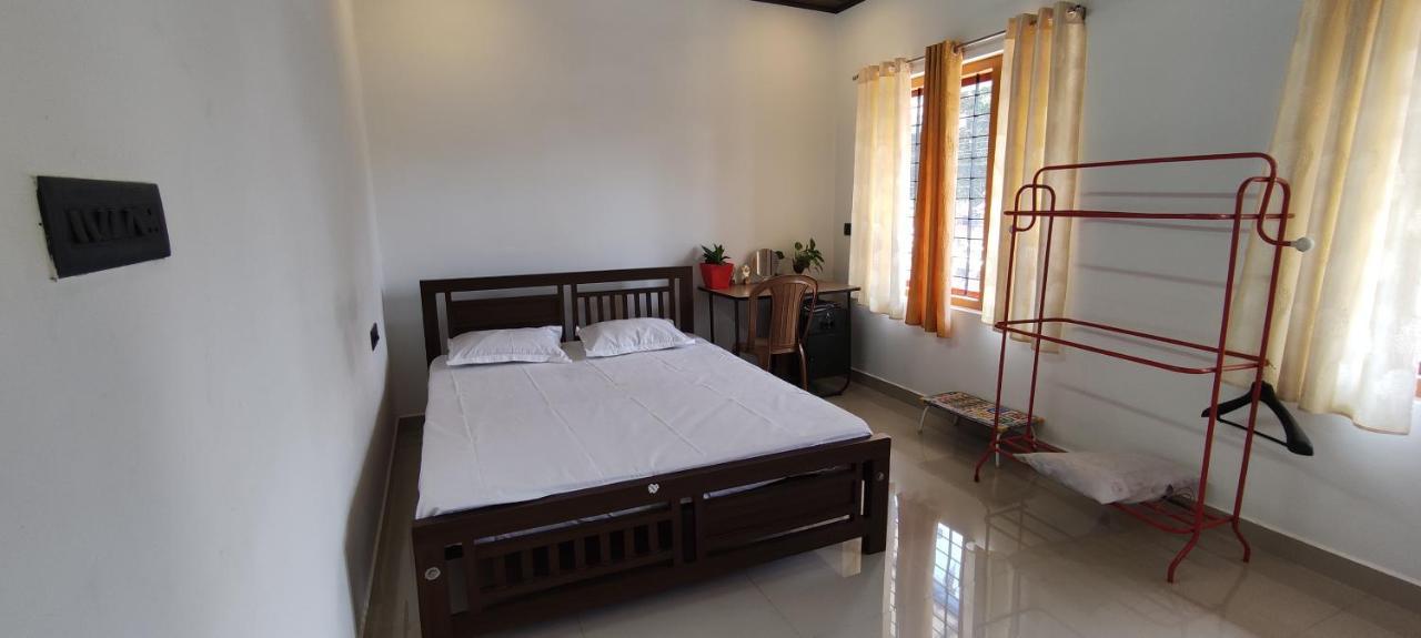 Soly'S Villa Homestay Munnar Buitenkant foto
