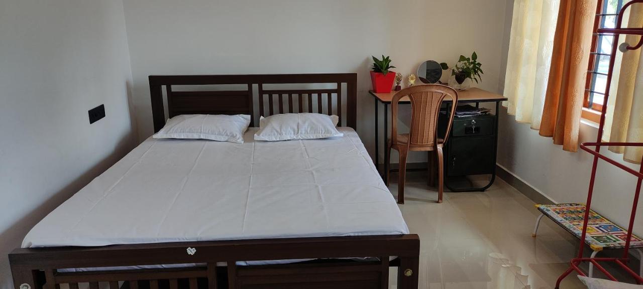 Soly'S Villa Homestay Munnar Buitenkant foto