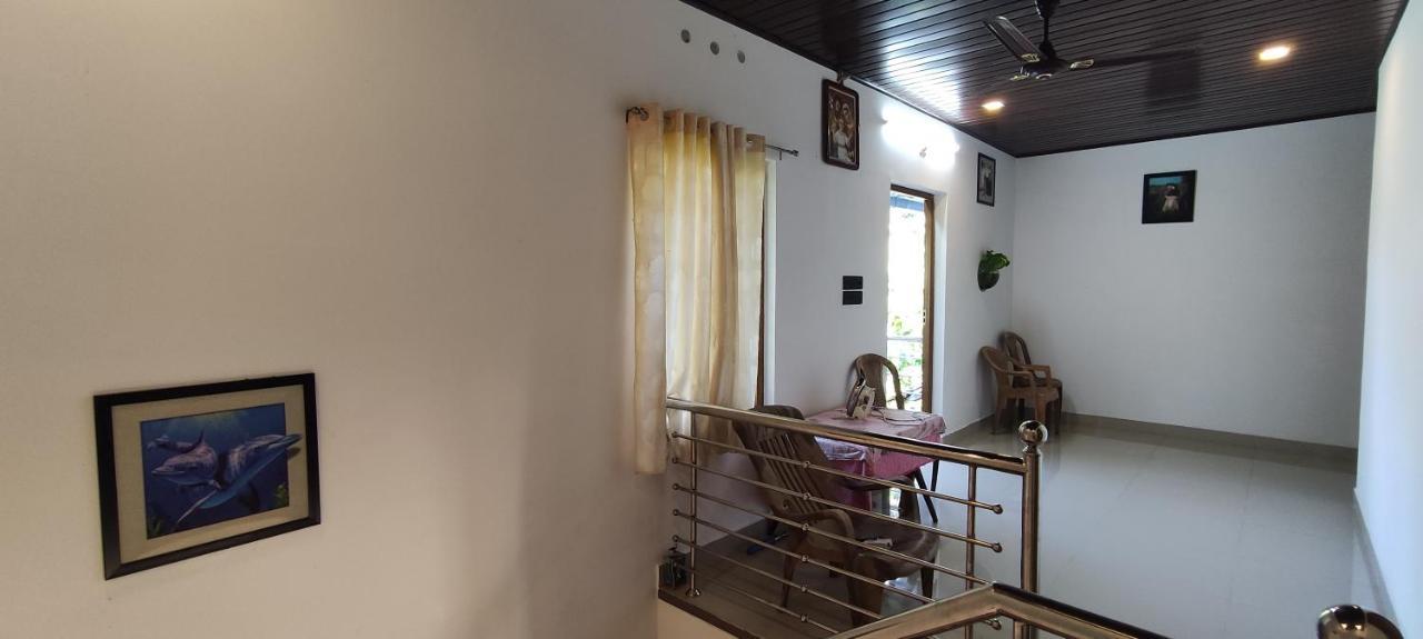 Soly'S Villa Homestay Munnar Buitenkant foto